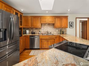 928 Mountain Lane, Edmonds WA 98020