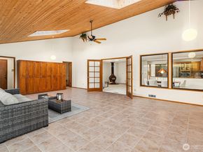 928 Mountain Lane, Edmonds WA 98020