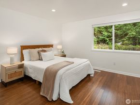 1817 220th Place NE, Sammamish WA 98074