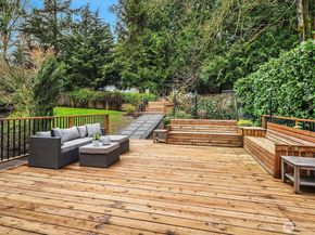 1817 220th Place NE, Sammamish WA 98074