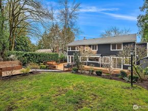 1817 220th Place NE, Sammamish WA 98074