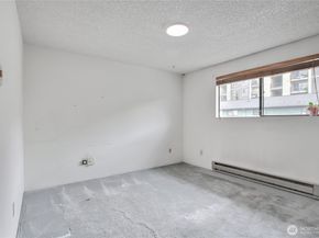 1040 S 320th Street 10D, Federal Way WA 98003