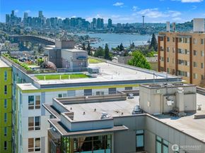 4547 8th Avenue NE, Seattle WA 98105
