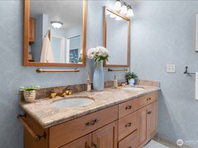 414 Lakeside Avenue S 13, Seattle WA 98144