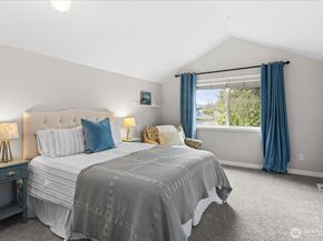 1022 181st Place SW, Lynnwood WA 98037