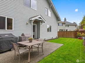 1022 181st Place SW, Lynnwood WA 98037