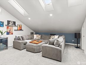 1022 181st Place SW, Lynnwood WA 98037