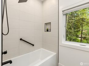 10003 Manitou Beach Drive NE, Bainbridge Island WA 98110