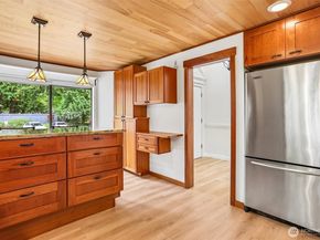 1770 159TH Avenue NE, Bellevue WA 98008
