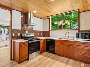 1770 159TH Avenue NE, Bellevue WA 98008