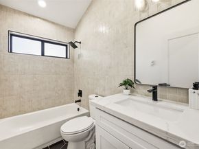526 N 100th Street, Seattle WA 98133