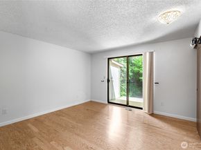 932 S 245th Place, Des Moines WA 98198