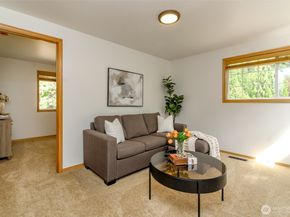 15318 163rd Court SE, Renton WA 98058
