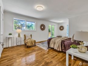 959 Hoquiam Avenue NE, Renton WA 98059