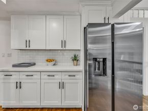 959 Hoquiam Avenue NE, Renton WA 98059