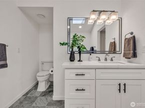 959 Hoquiam Avenue NE, Renton WA 98059