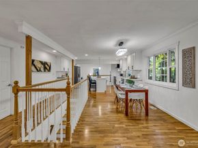 959 Hoquiam Avenue NE, Renton WA 98059