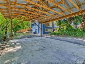 959 Hoquiam Avenue NE, Renton WA 98059