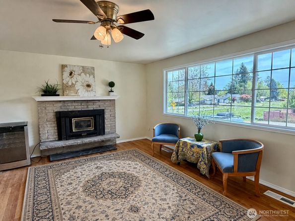 2508 SE 16th St, Renton WA 98058