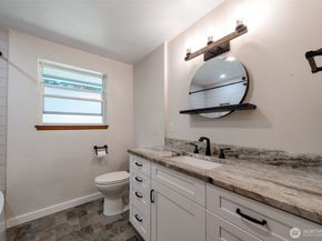 1005 9th St NE, Auburn WA 98002