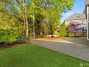 1300 N 27th Place, Renton WA 98056