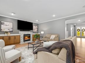 1300 N 27th Place, Renton WA 98056