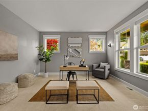 1300 N 27th Place, Renton WA 98056