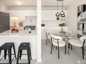 6201 Lake Washington Boulevard NE 203, Kirkland WA 98033