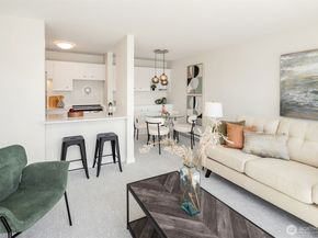 6201 Lake Washington Boulevard NE 203, Kirkland WA 98033