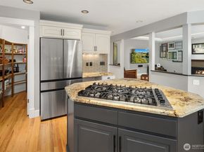 6622 NE 151st Street, Kenmore WA 98028