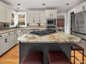 6622 NE 151st Street, Kenmore WA 98028