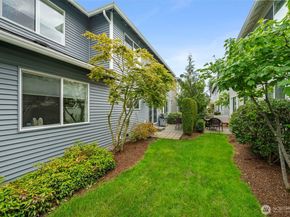 11261 241st Place NE 86, Redmond WA 98053