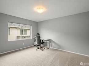 11261 241st Place NE 86, Redmond WA 98053