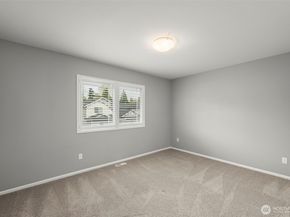11261 241st Place NE 86, Redmond WA 98053
