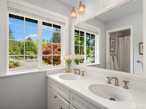 3819 204th Avenue NE, Sammamish WA 98074
