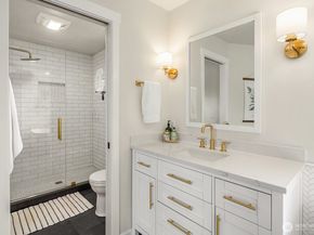 3819 204th Avenue NE, Sammamish WA 98074
