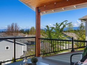 33824 SE Tibbits Street, Snoqualmie WA 98065