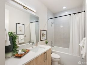 8707 126th Avenue NE, Kirkland WA 98033