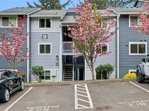 14210 NE 181st Place M102, Woodinville WA 98072