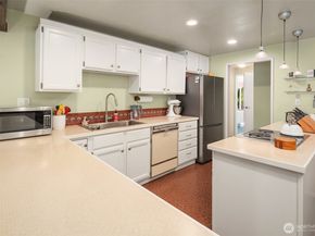 27428 97th Avenue SW, Vashon WA 98070