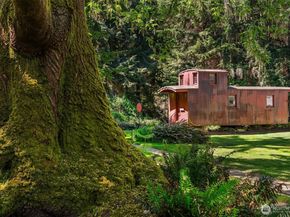 27428 97th Avenue SW, Vashon WA 98070