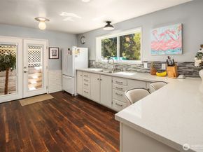 27428 97th Avenue SW, Vashon WA 98070