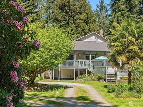 27428 97th Avenue SW, Vashon WA 98070