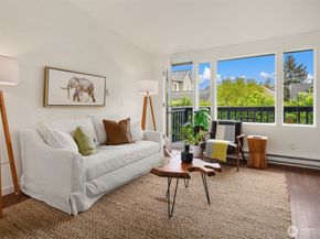 1519 5th Ave W 5, Seattle WA 98119