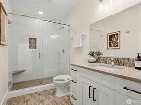 11276 SE 32nd Lane, Bellevue WA 98004