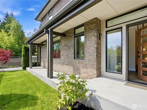 11276 SE 32nd Lane, Bellevue WA 98004