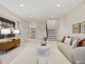 11276 SE 32nd Lane, Bellevue WA 98004