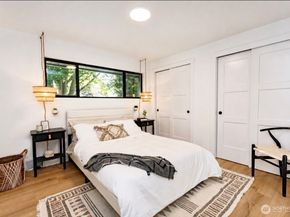 7210 Seward Park Avenue S, Seattle WA 98118
