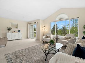 7111 134th Court SE D3, Newcastle WA 98059