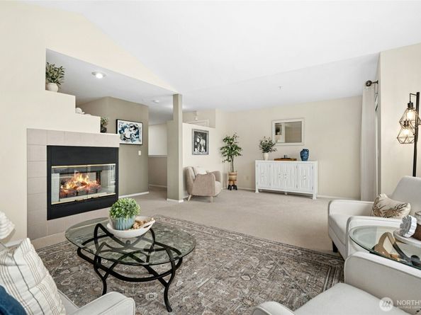 7111 134th Court SE D3, Newcastle WA 98059